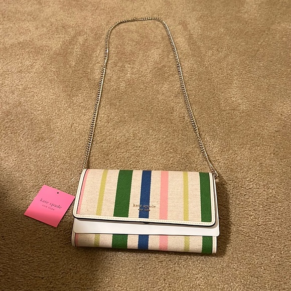 Kate spade handbag/wallet on chain NEW🍒 - Picture 3 of 7